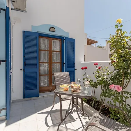 Family House Of Naxos 2 *