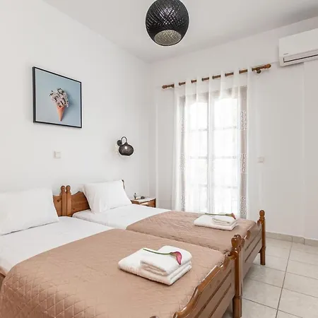 Family House Of Naxos 2 Apartamento